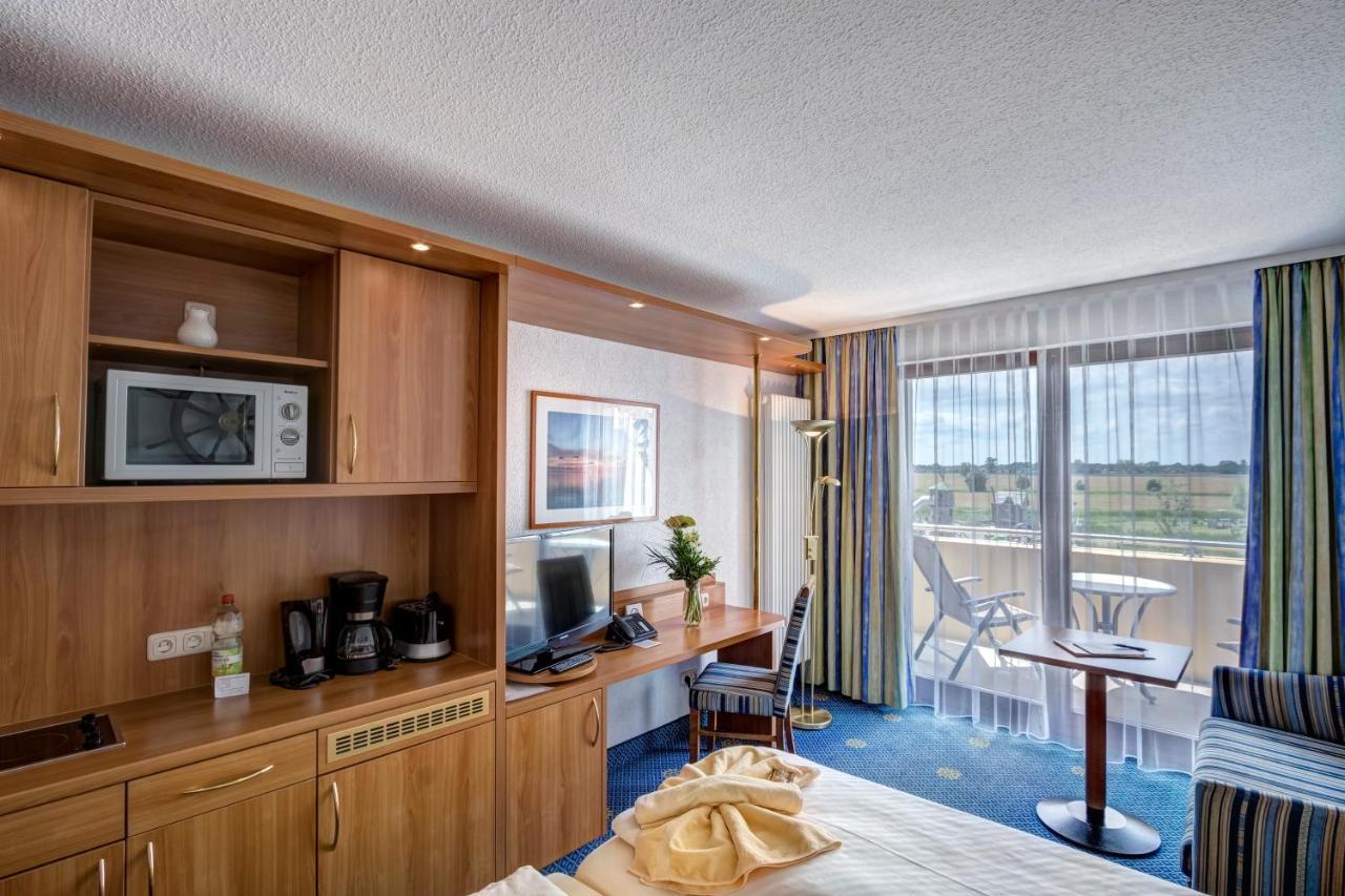 Familien Wellness Hotel Seeklause Mit Grossem Abenteuerspielplatz "Piraten-Insel-Usedom" Kinder Immer All-Inklusive & Getraenke Ganztags Inklusive Trassenheide Luaran gambar